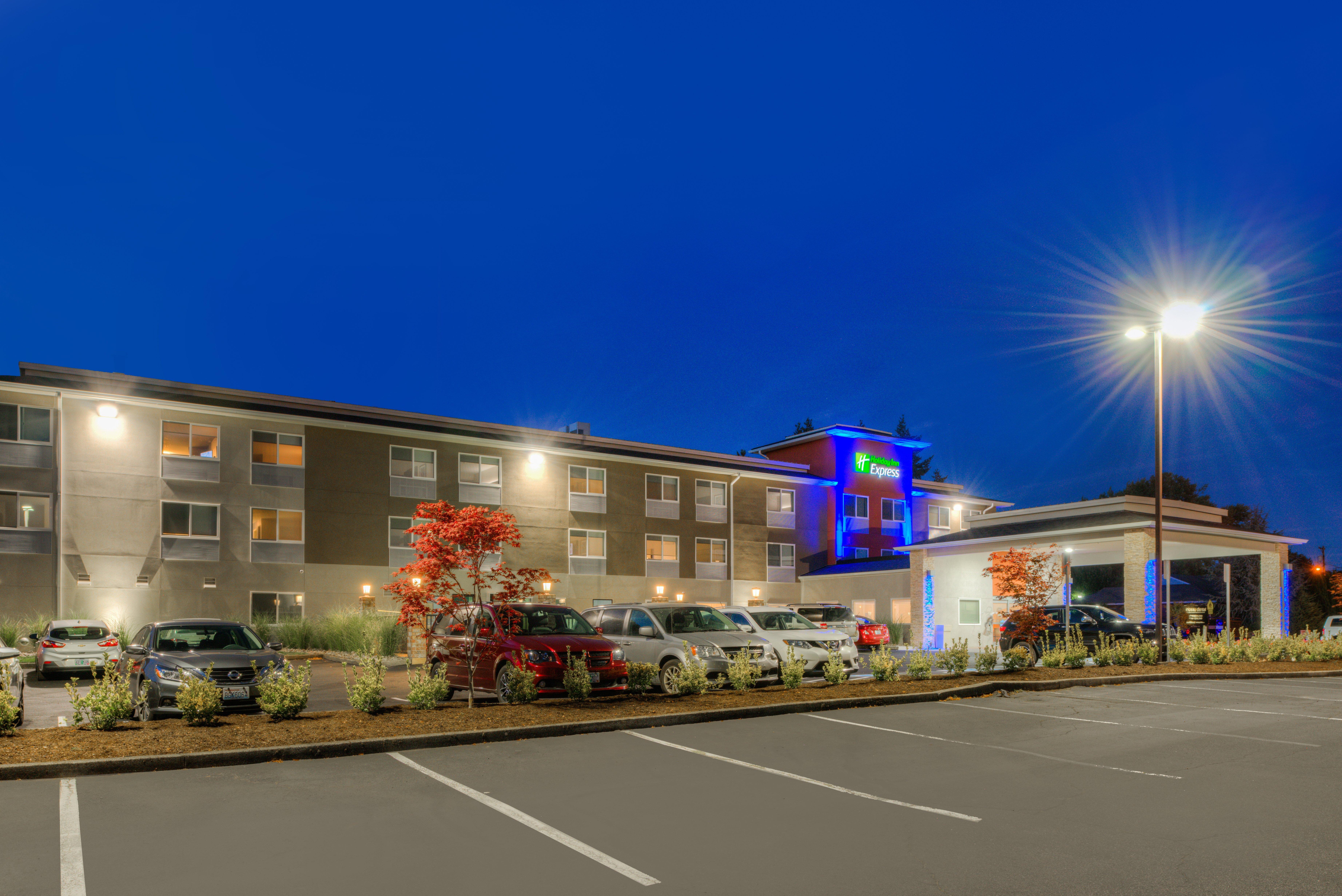 Holiday Inn Express Newberg - Wine Country, An Ihg Hotel Exterior photo