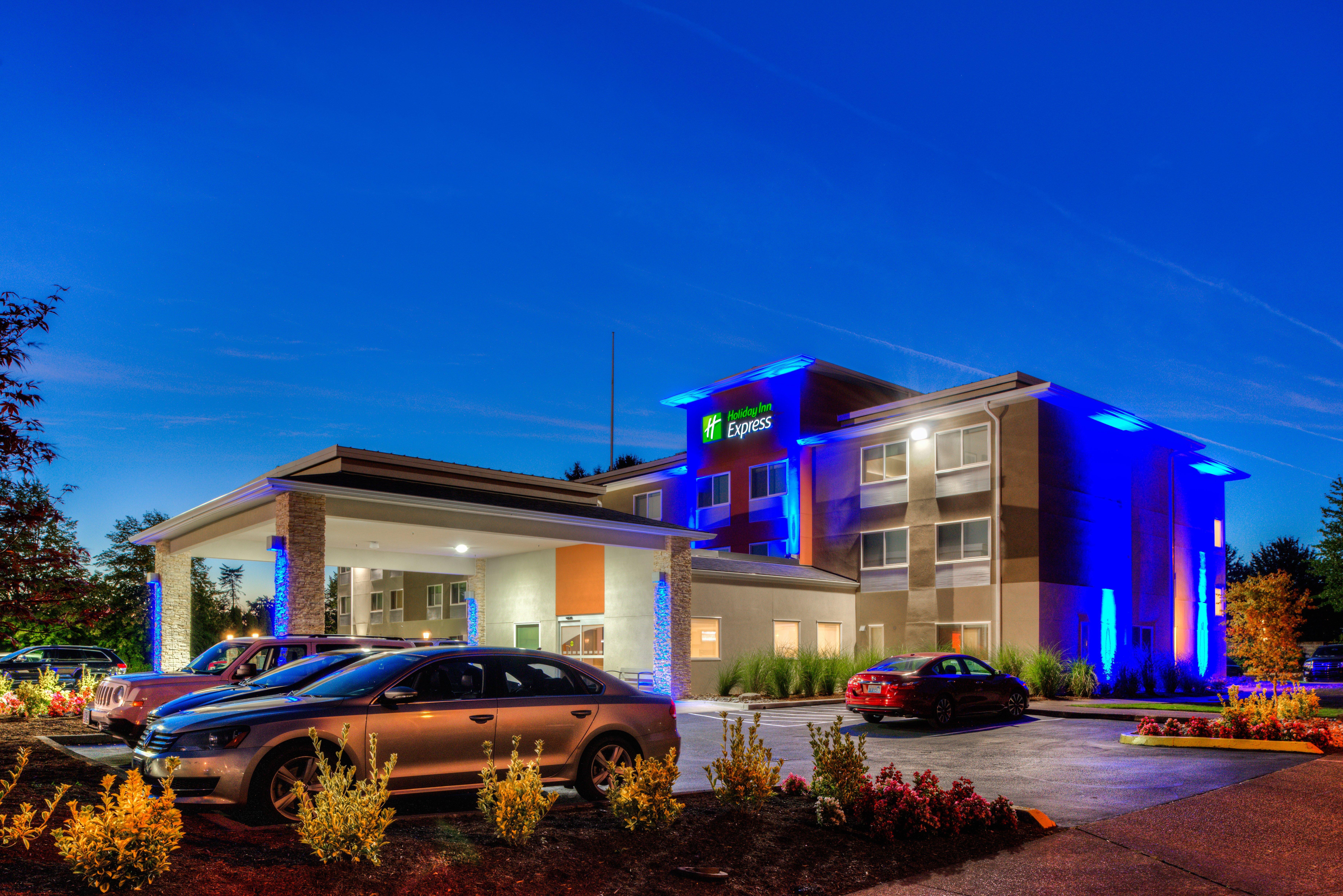 Holiday Inn Express Newberg - Wine Country, An Ihg Hotel Exterior photo